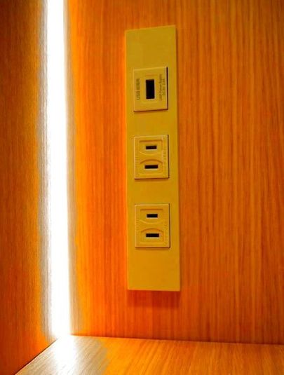 【CHATBOX談合坂SA(下り線)】NO.2(一人用ブース) - CHATBOX談合坂下りSA