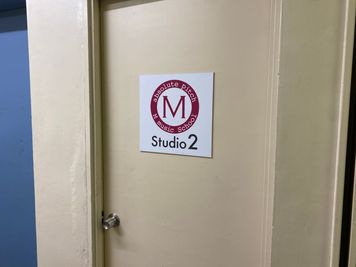 大森ララ ピアノ/鏡つきレンタルスタジオの入口の写真
