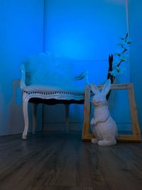 青のカラーフィルター - STUDIOヒカリエノウラの室内の写真