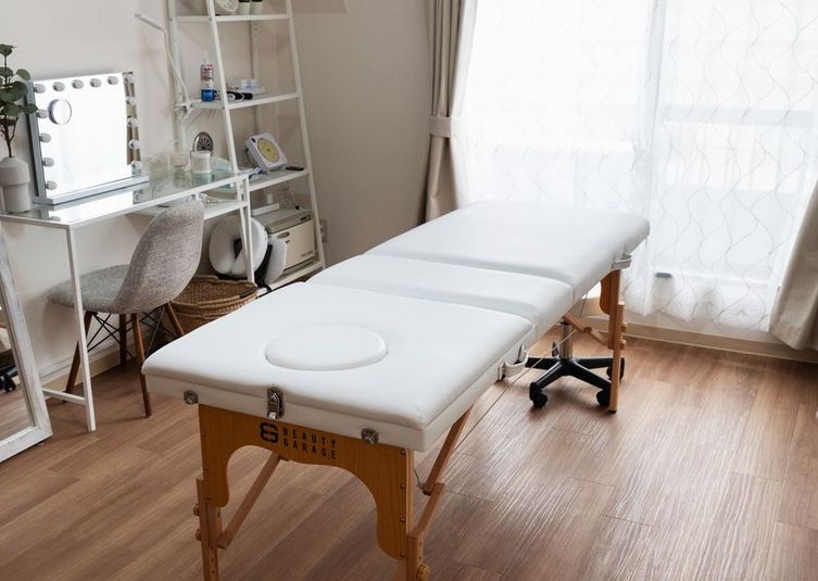 目黒駅4分の格安レンタルサロン - 目黒レンタルサロン momobana