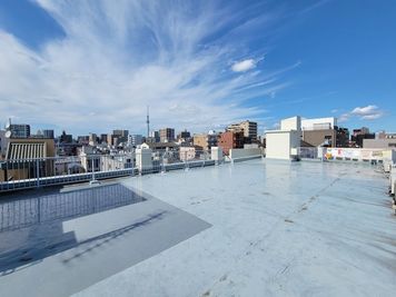 【スカイツリーを背景に撮影できる🗼】駅近徒歩5分 撮影可能の貸切屋上📸 - ROOF-TOP 屋上 森下R