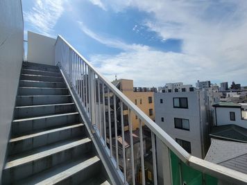 ROOF-TOP 屋上 森下R Space Side (M-R)の入口の写真