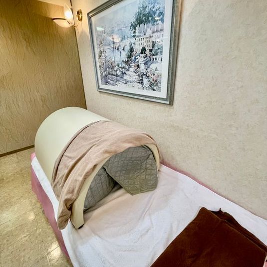 【半個室（遠赤外線ドーム付き）】スペース - シェアサロン　エミールインターナショナル上本町店