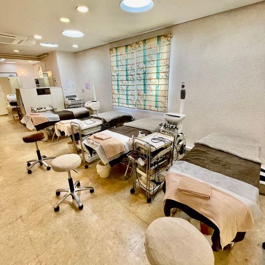 【ノーマルベット１台】　平スペース - シェアサロン　エミールインターナショナル上本町店