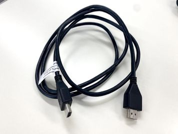 HDMI-HDMIケーブル - ミラプロセミナールームの設備の写真