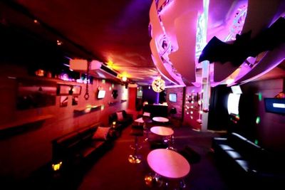 3eBAR 多目的イベントスペースの室内の写真