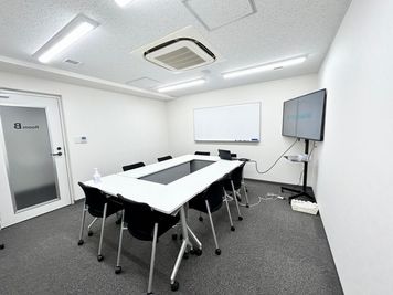 【モニターやホワイトボードなど室内の備品は全て無料でお使いいただけます】 - 【閉店】TIME SHARING 東陽町 新東陽ビル 【閉店】Room Bの室内の写真