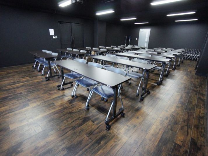 セミナールーム - 名古屋会議室 MYCAFE CLASSIC店