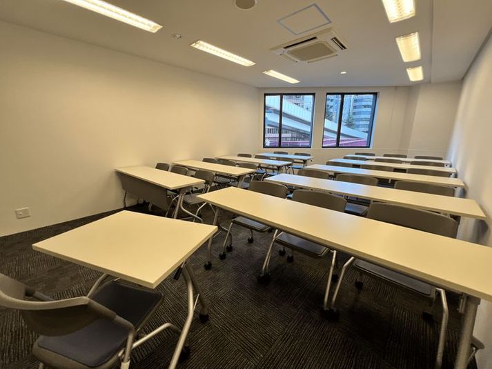 Room B（セルフ設営/当日予約OK） - 大阪会議室 梅田北新地店