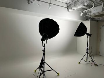 G-studio 【スタジオ メンテナンス中】白ホリゾント スタジオの設備の写真