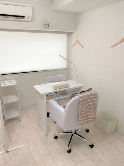 Bブース - ネイル専用サロンモンレーブ川崎店