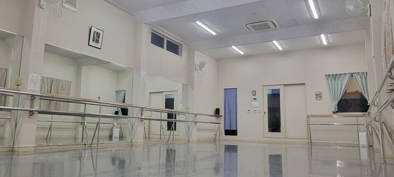 稽古場内 - レンタルダンススタジオ　デガジェの室内の写真
