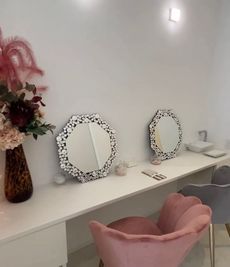 メイクスペース - エステスタジオ　ナチュラン ⌇レンタルサロン　高岡市⌇ エステサロン  Naturun内の室内の写真