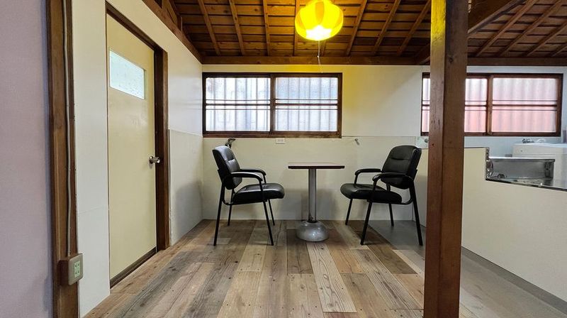 【藤井寺駅から徒歩10分】47インチモニター付き一戸建てスペース - 31031