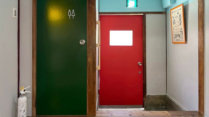 【藤井寺駅から徒歩10分】47インチモニター付き一戸建てスペース - 31031