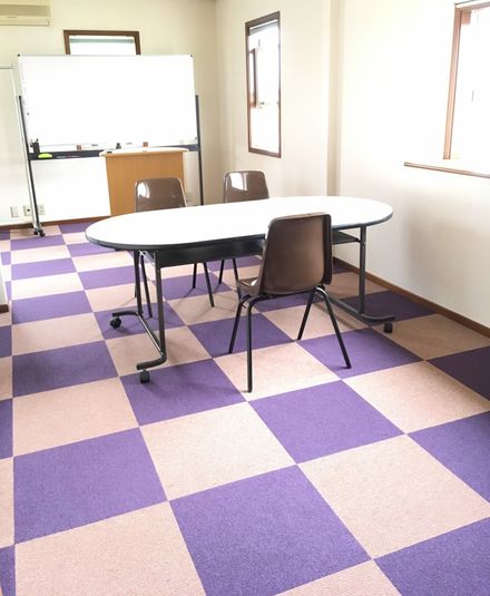 ホール北ルーム(北側12帖) - 女性スタッフ常駐施設【コラボモール】運営元(一社)スリーアクト