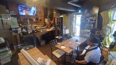 店内内側から - 徒根屋（ARTcafe&Bar　WITH） キッチン付き楽器演奏可能レンタルスペースの室内の写真