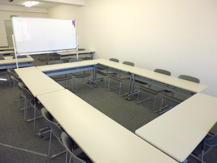 中会議室 - 川崎ホール【加瀬会議室】