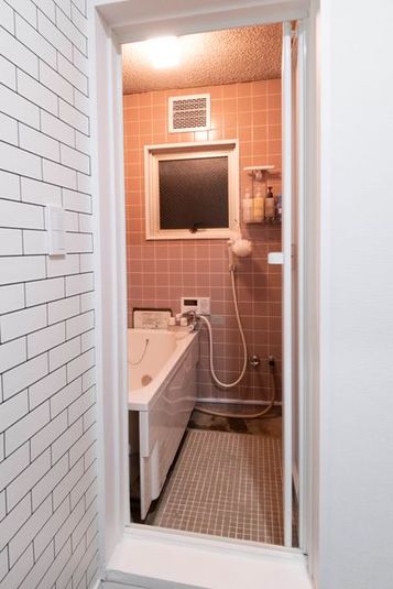 🚩大型サイズの低反発施術ベッドがあるサロンです - あくびのすき間　東梅田店