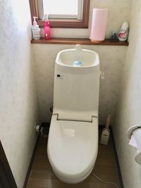 ウォッシュレットのトイレ - 女性スタッフ常駐施設【コラボモール】運営元(一社)スリーアクト ホール北ルーム(北側12帖)の設備の写真