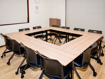 GS貸会議室・宇都宮店 会議・セミナー・グループワークに最適な貸会議室の室内の写真