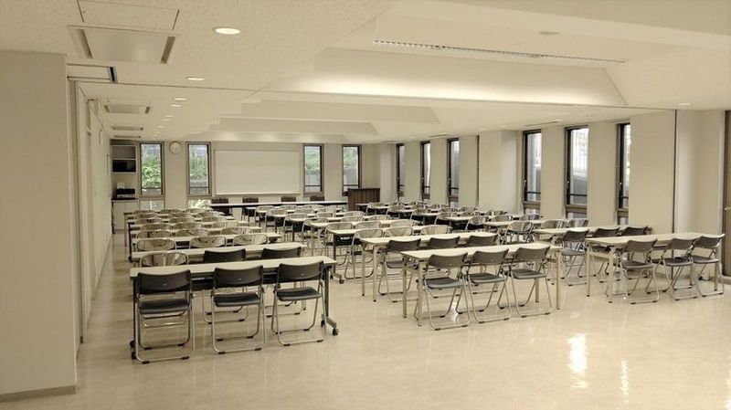 用賀　2階会議室　72名収容可能。 - 【リロの会議室】用賀大東京ビル 【リロの会議室】2階会議室の室内の写真