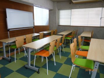 レンタルスペース  ナカタニ 会議室。カルチャースクールの室内の写真