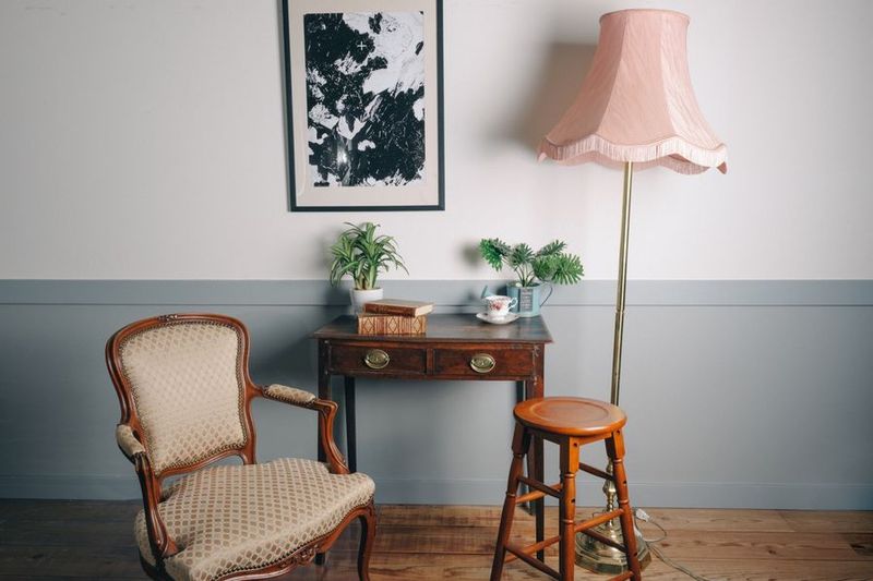 【京都大宮】シンプルで使いやすい！背景紙・機材豊富な撮影スタジオ - スタジオ日々喜