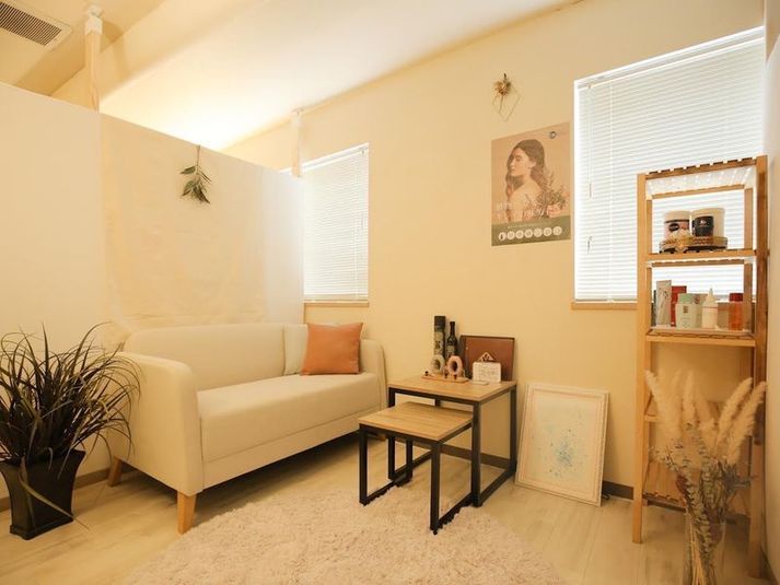 レンタルサロン〜SOLAソラ〜梅北店 - ソラカサロン