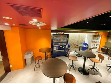 キッチン付き憩いのスペース 7月11日オープン！ 日比谷駅直結！！飲食持ち込み可！キッチン付き憩いのスペース の室内の写真