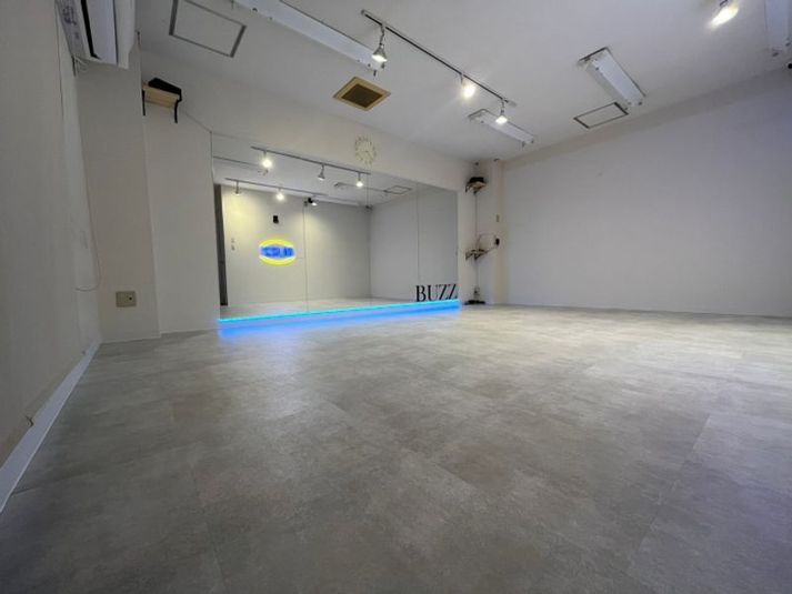 2st - 竹ノ塚 レンタルスタジオ STUDIO BUZZ