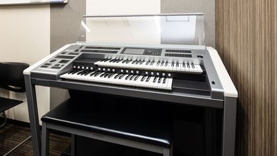 エレクトーン - ミュージックアベニューなんば グランドピアノ・エレクトーン防音部屋 ROOM402番教室の室内の写真