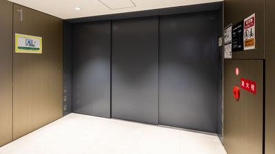 駐輪場用エレベーター - ミュージックアベニューなんば ギター防音部屋 ROOM501番教室の室内の写真