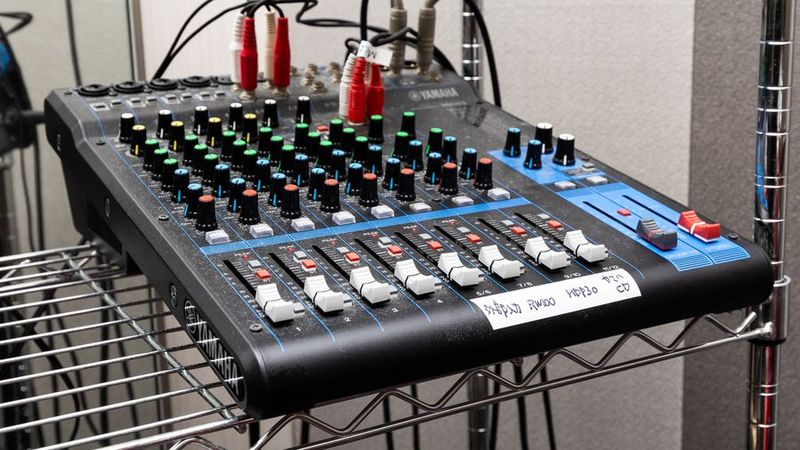 ドラム防音部屋 ROOM512番教室 - ミュージックアベニューなんば