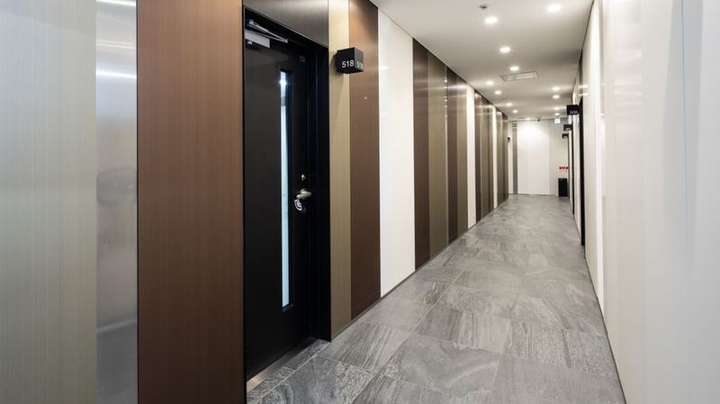 管楽器・電子ピアノ防音部屋 ROOM518番教室 - ミュージックアベニューなんば