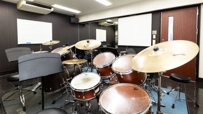 ドラムセット - ミュージックサロン天王寺Emu ドラム防音部屋 Emu5教室の室内の写真