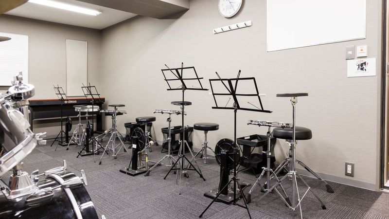 ドラム・電子ピアノ防音部屋 Room17教室 - ミュージックアベニュー梅田