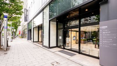 ヤマハ名古屋ビル1階入り口 - ミュージックアベニュー伏見 エレクトーン防音部屋 C教室の室内の写真