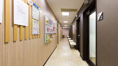 S5前の廊下 - 横浜センター グランドピアノ防音部屋 S5教室の室内の写真