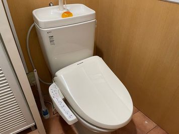 お手洗いは２階にございます。 - JK Room 新宿 村上ビルの室内の写真