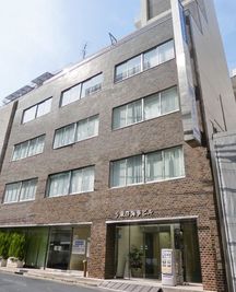 【リロの会議室】Forum S　5東洋海事ビル 【リロの会議室】地下1階　会議室Aの外観の写真