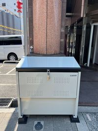 ビル入り口前のゴミ捨てBOX ※南京錠つき/24時間ゴミ出し可 - 難波・桜川・心斎橋NADIAレンタルスペース ボードゲーム完備/パーティー/セミナー/教室/会議/24時間利用のその他の写真