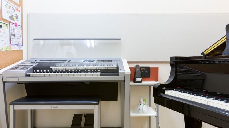 グランドピアノ・エレクトーン防音部屋 8番教室 - ミュージックアベニュー渋谷cocoti