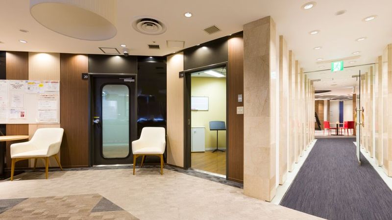 管楽器・電子ピアノ防音部屋 19番教室 - ミュージックアベニュー新宿クラッセ