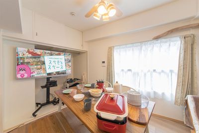 127_feel新宿 キッチンスペースの室内の写真