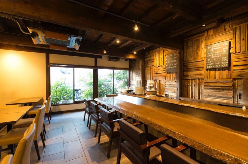 【千駄木露地】　奥側フロア② - 千駄木露地