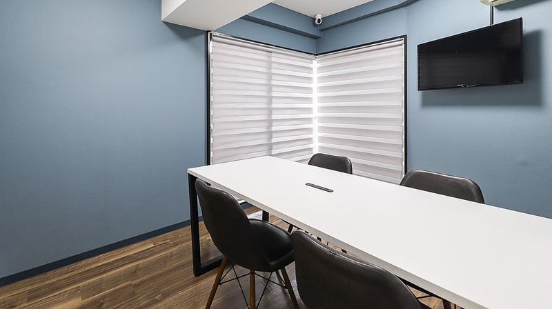 アクセス抜群の多目的レンタルルーム＜Holz都立大501＞ - 【都立大学駅 徒歩2分】多目的レンタルスペース｜HOLZ都立大