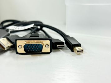 【タイプC、Thunderbolt、VGAのHDMI変換機もご用意しております】 - 【閉店】TS 新富町 grandir ginza east 【閉店】3Fの設備の写真