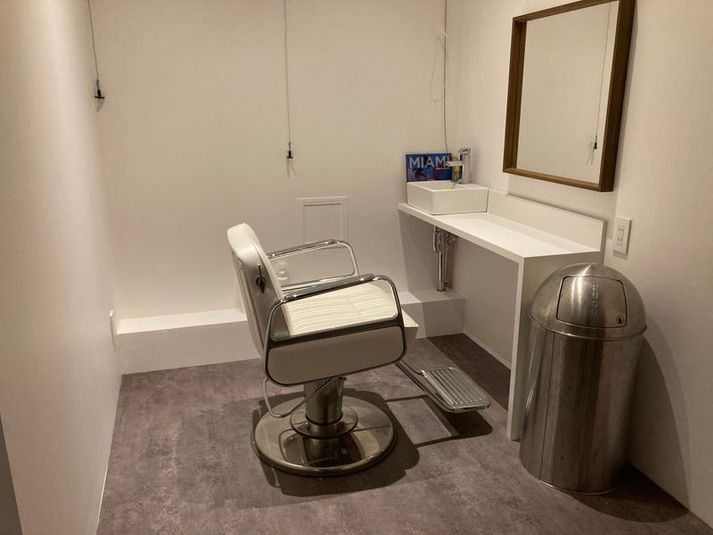 SALON GALLERY F（LEFT ROOM） - 大名Fビル