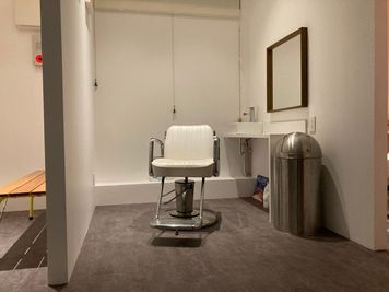 サロン/ギャラリー（LEFT ROOM）赤坂駅から徒歩5分・大名のコマーシャルエリア【理美容関係の方々にお勧めの間貸しスペース】 - 大名Fビル